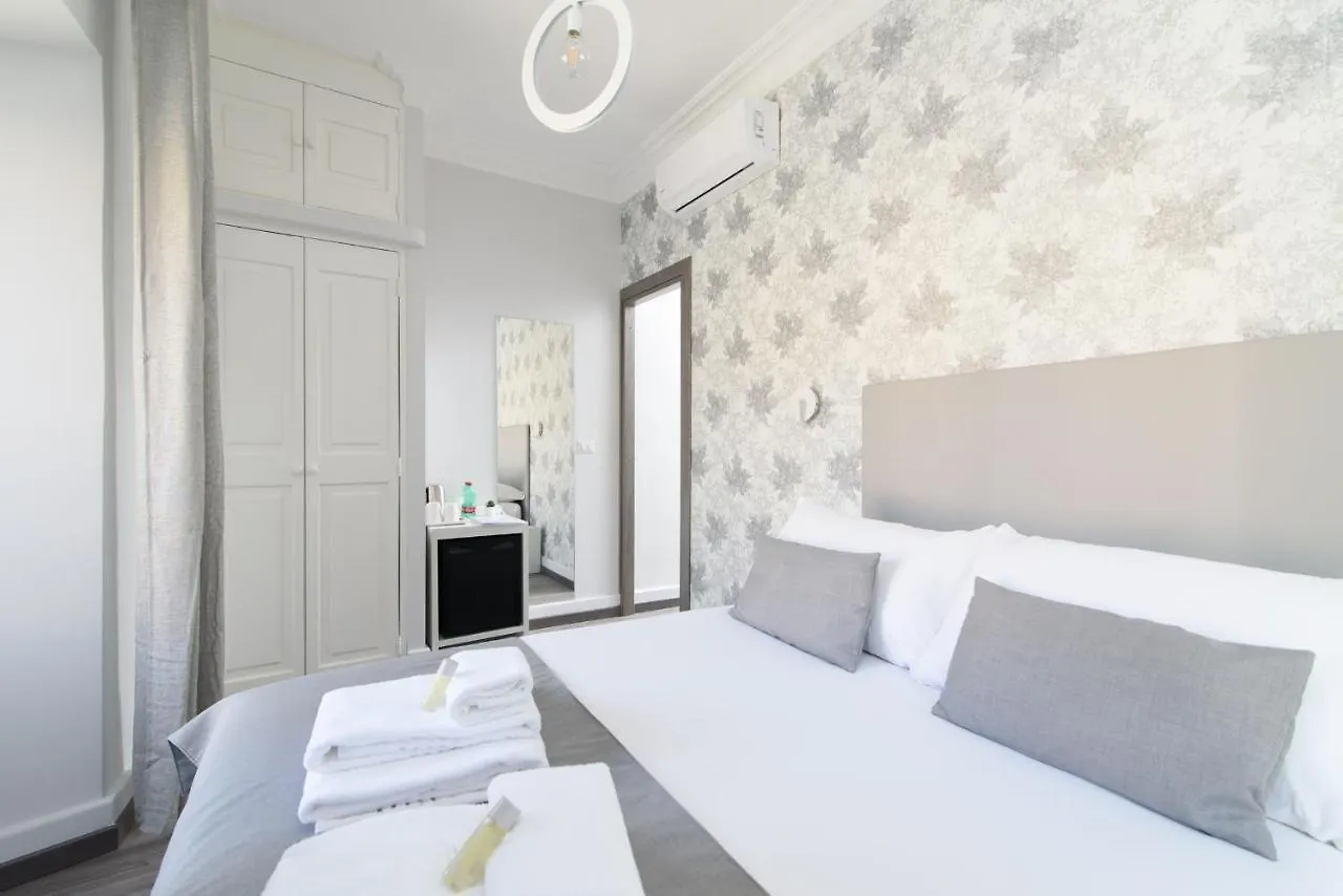 White Caesar Guesthouse Řím Penzion